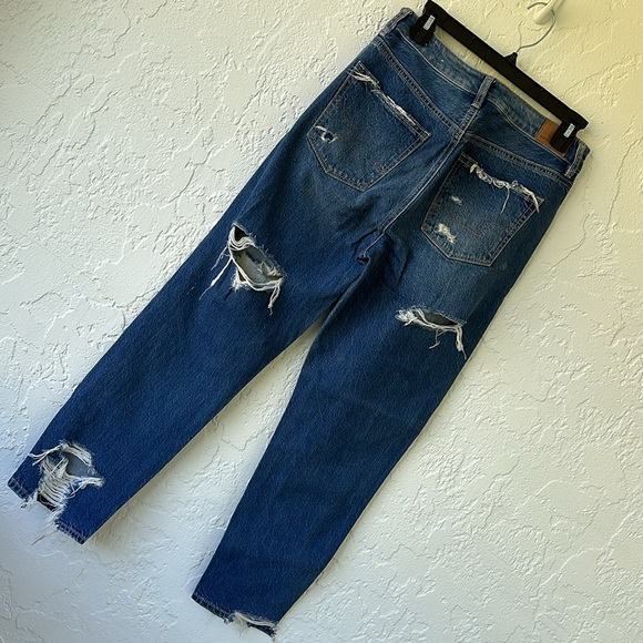 American Eagle distressed mom jeans sz 4 - Picture 4 of 6